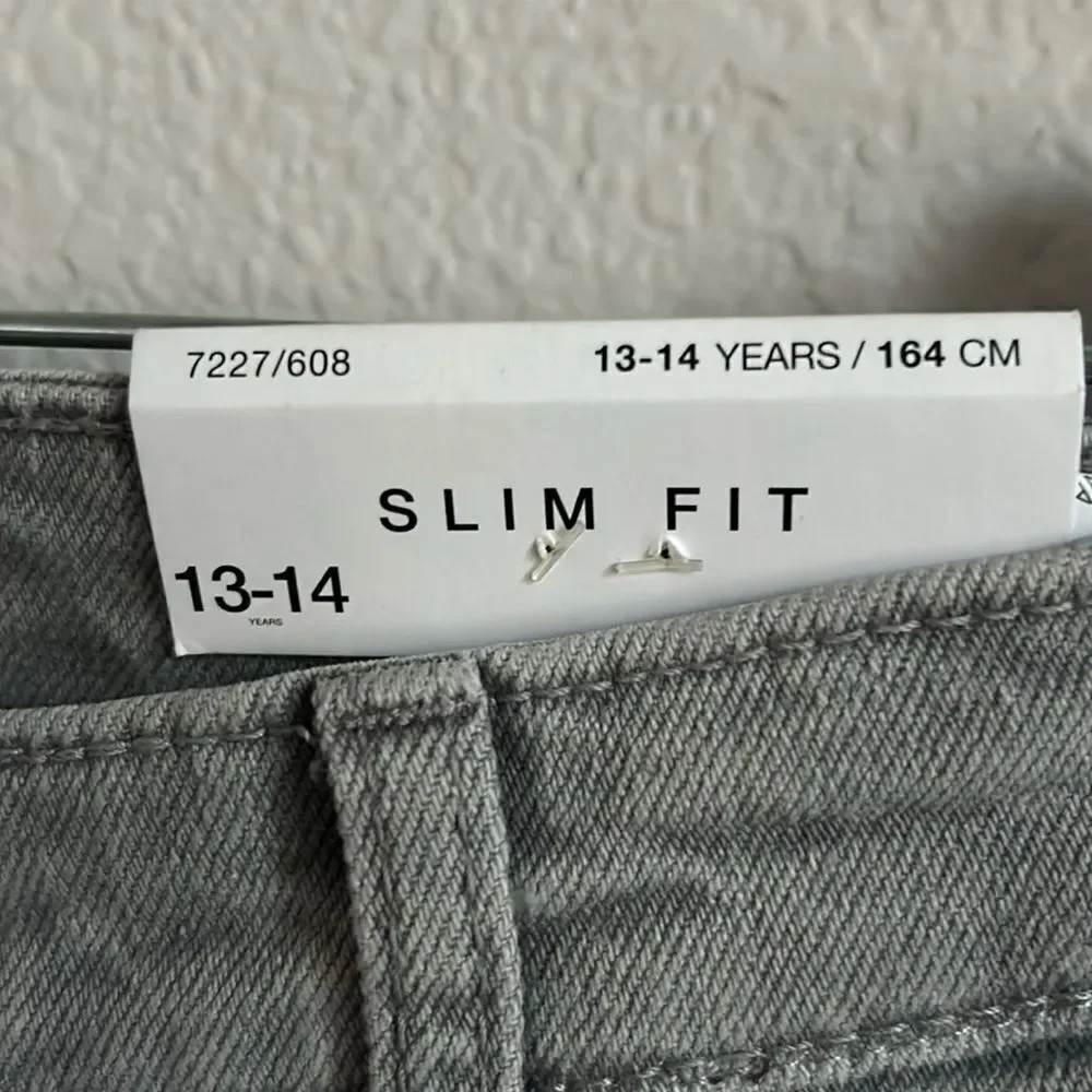 Zara Girls slim fit light gray color Sz 13-14 pants